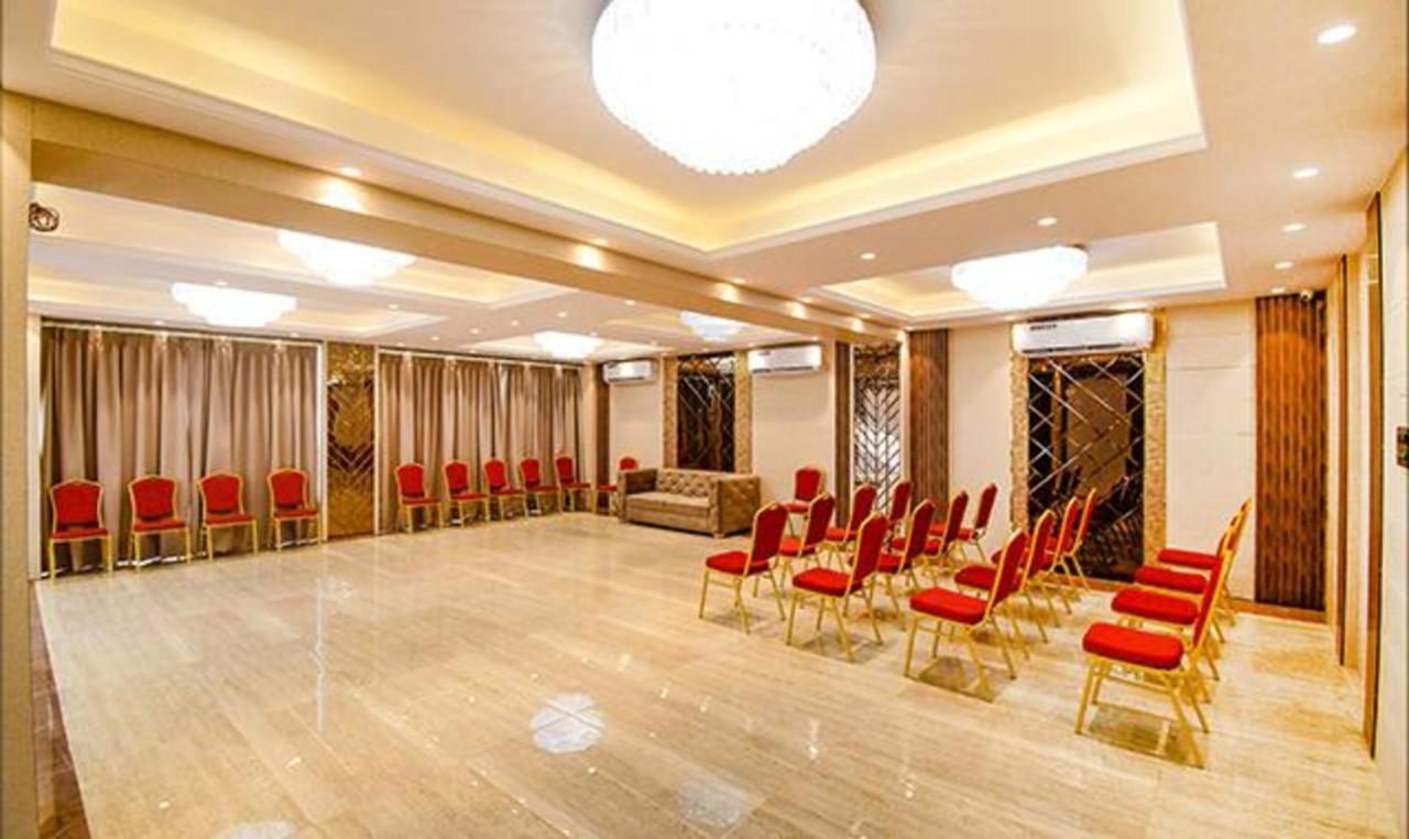 Fabhotel Jalsa Residency New Town Hotel 3*